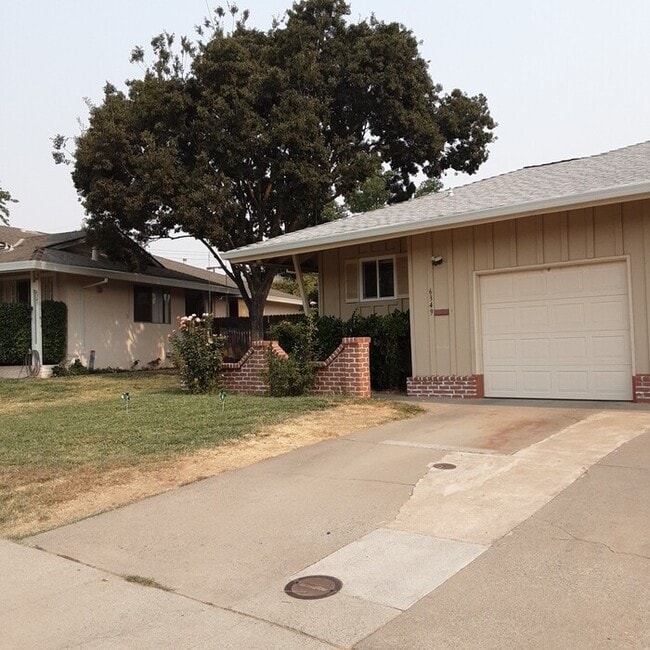 Building Photo - Great 2/1 duplex for rent in Citrus Heights!