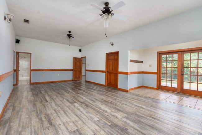 Foto del edificio - 602 Dogwood Rd