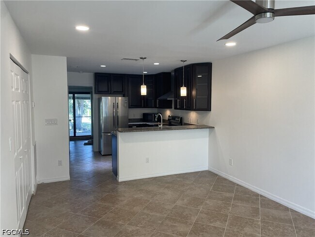 Foto del edificio - 13502 Siesta Pines Ct