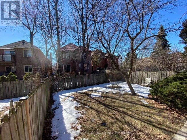 Building Photo - 4144 Lastrada Heights