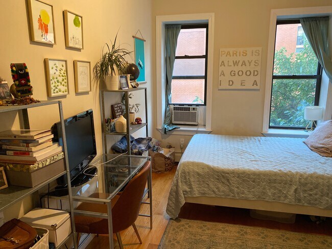 Foto del edificio - 59 E 130th St