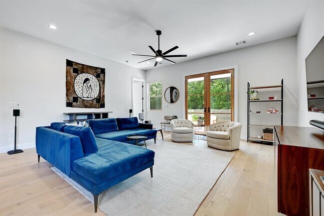 Foto del edificio - 4707 Craigwood Dr