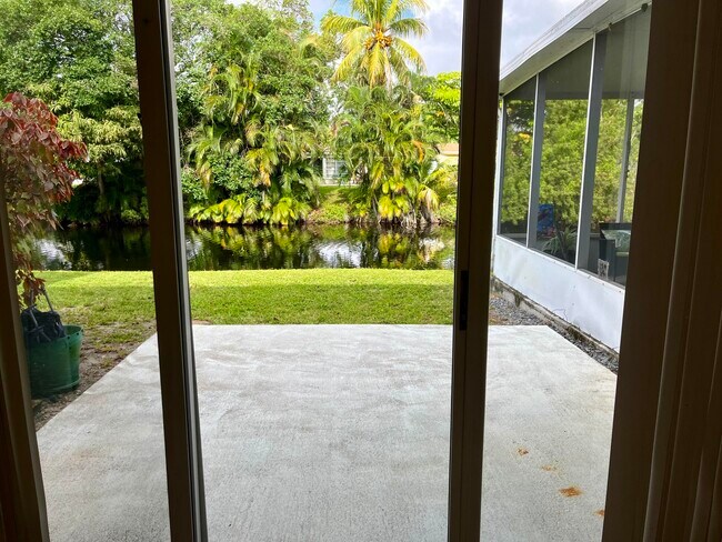 Foto del edificio - 2317 SW 82nd Terrace