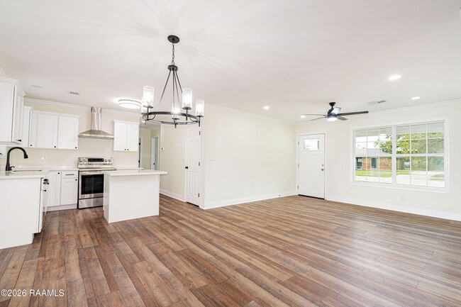 Foto del edificio - 906 Priscilla Ln