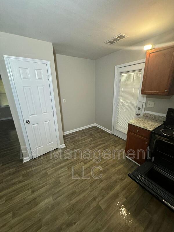 Foto del edificio - 7435 Ann St