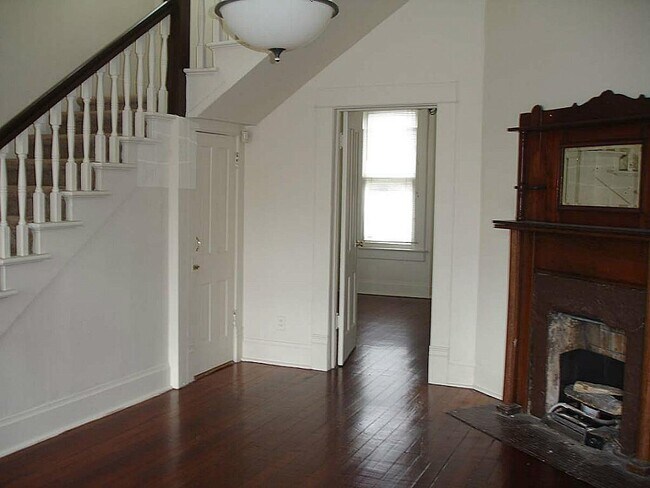 Foto del edificio - 315 W 21st St