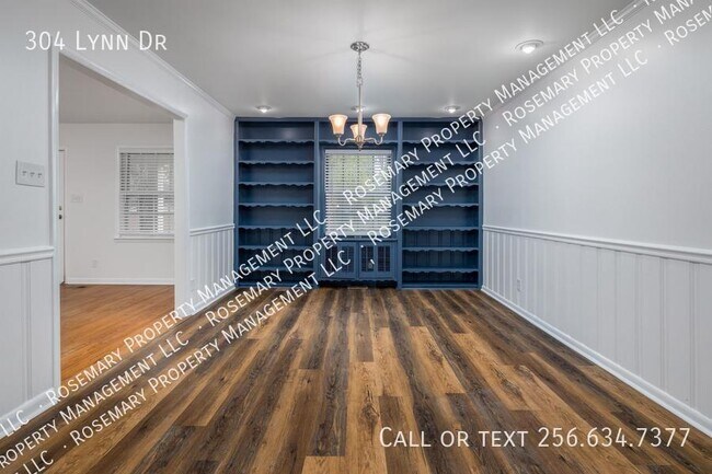 Building Photo - 304 Lynn Dr