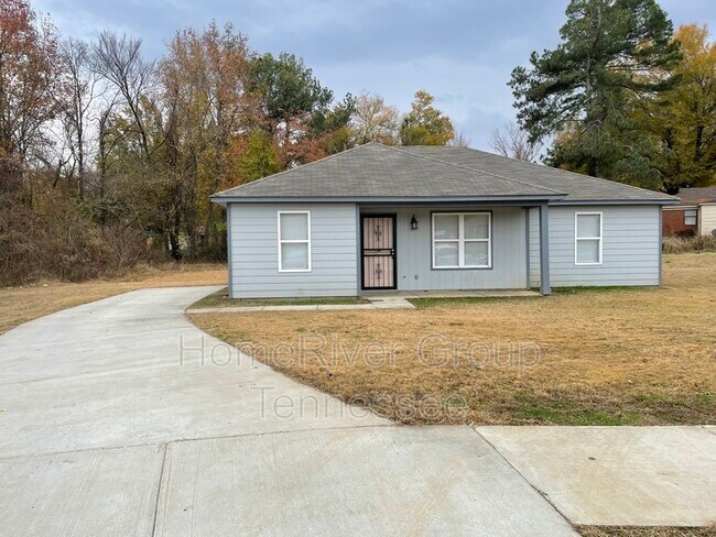 Foto del edificio - 3812 Lake Park Cove