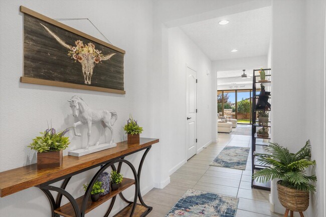 Building Photo - Recent Construction Fully Furnished 4 Bedroom Home Available Near Golf Course Rd & Southern Blvd!