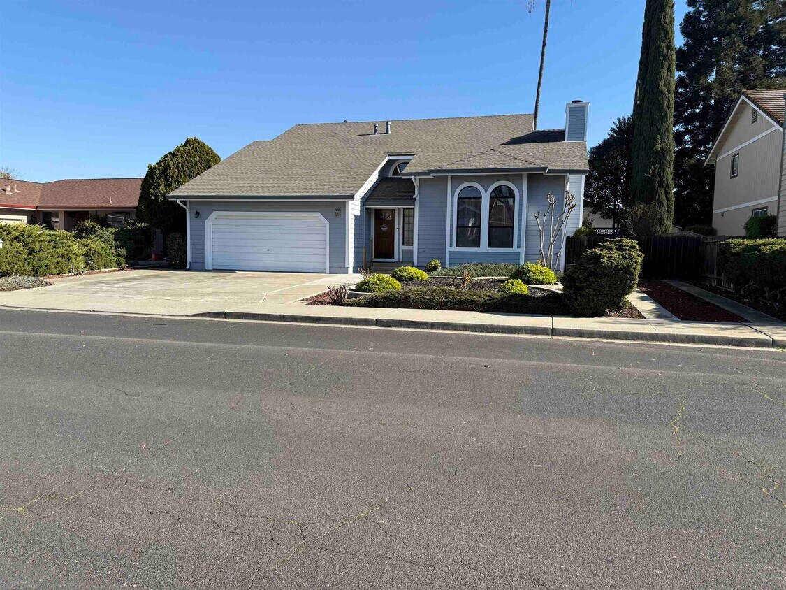 Foto del edificio - 298 Wildberry Dr