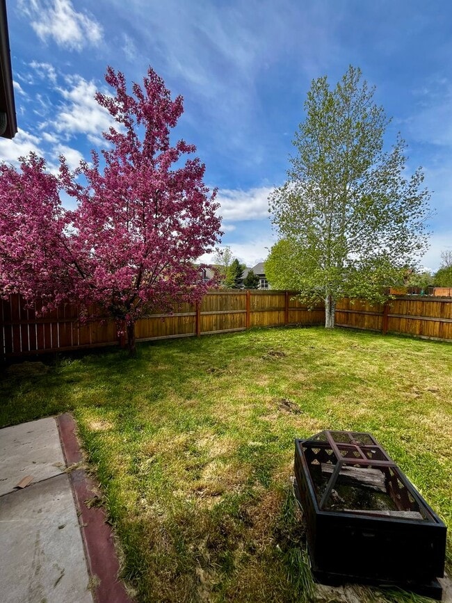 Building Photo - Three Bedroom Home for Lease in West Bozem...