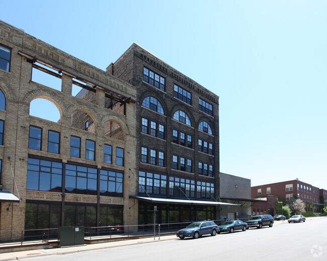 Gaar Scott Historic Lofts Rentals Minneapolis, MN