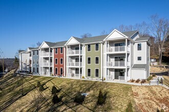 Building Photo - 401 Albany Turnpike