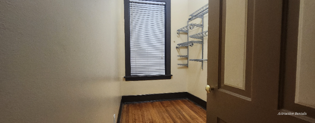 Foto del edificio - 11317 S Langley Ave