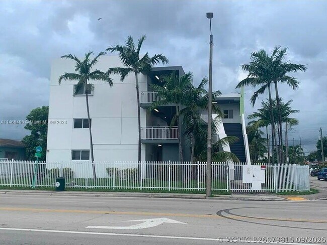 Foto del edificio - 2210 NW 34th St