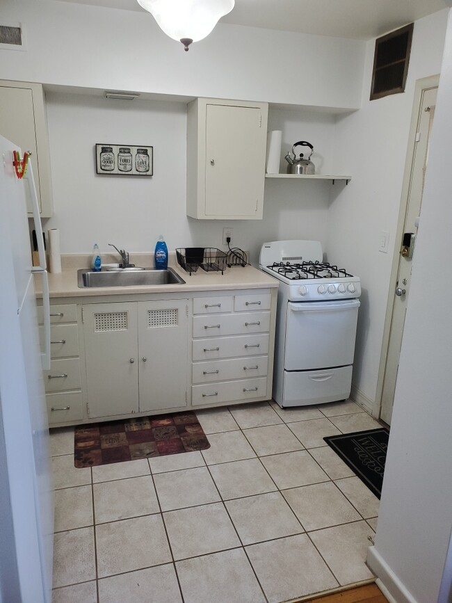 Foto del edificio - 220 W 21st St