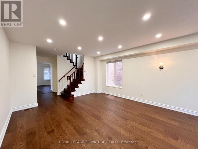 Building Photo - 99 Tansley Crescent