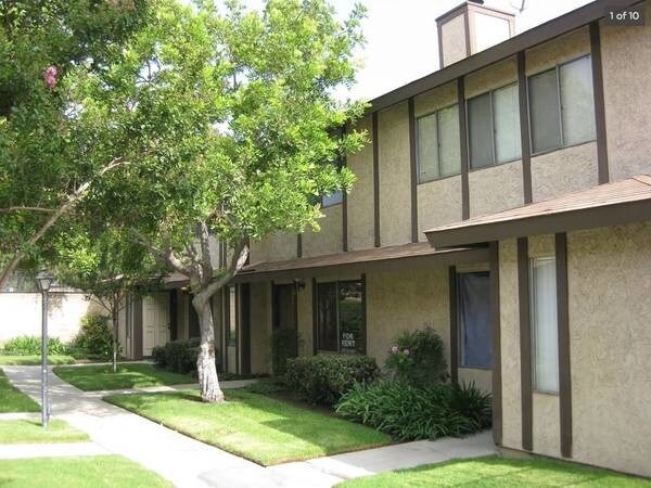 Foto del edificio - 15210 Shadybend Dr