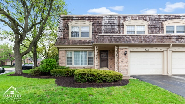 Building Photo - 2S661 Ave Normandy W