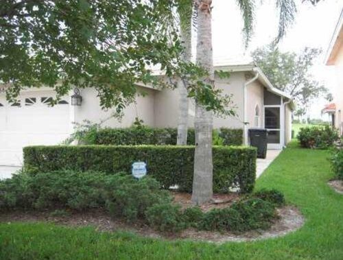 Foto principal - 2668 Country Golf Dr