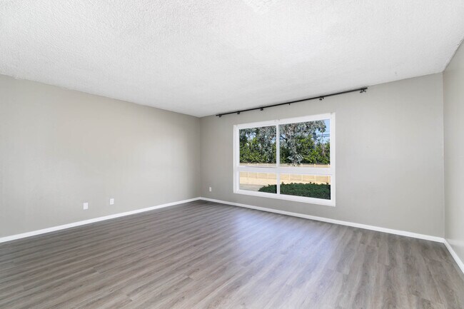 Foto del edificio - 5585 E Pacific Coast Hwy