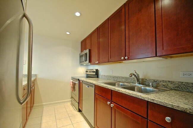 Kitchen - 30 W Huron St