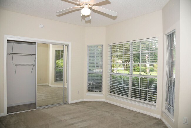 Foto del edificio - Desirable Bluewater Bay Area