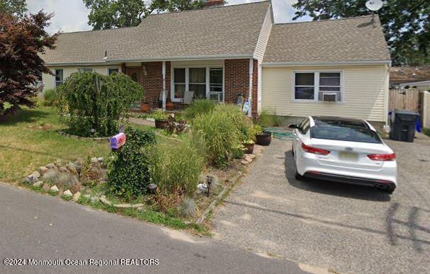 Primary Photo - 381 Delaware Dr