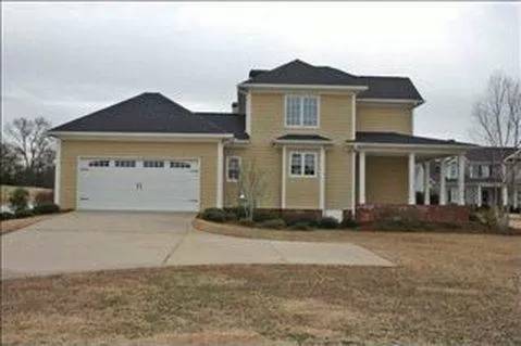 Building Photo - 145 Trinity Pond Road