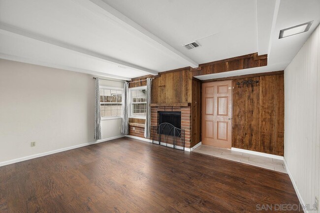Building Photo - 4148 Cole Way
