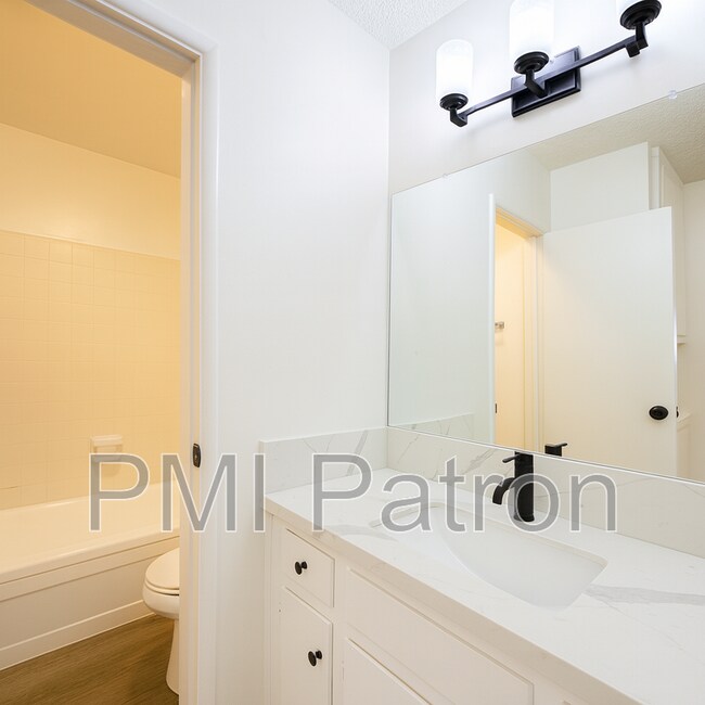 Foto del edificio - 4112 Green Ave