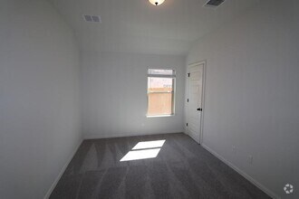 Building Photo - 311 Mangold Dr