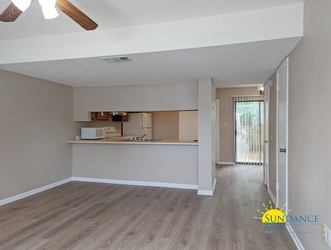 Foto del edificio - Nice 2 Bedroom Townhouse in Fort Walton Be...