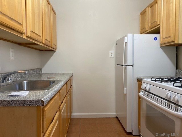 Primary Photo - 62-40 Woodhaven Blvd