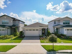 Building Photo - 3200 Oxbow Ct