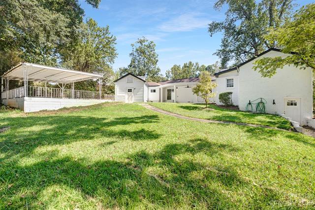 Building Photo - 1373 Carolyn Dr