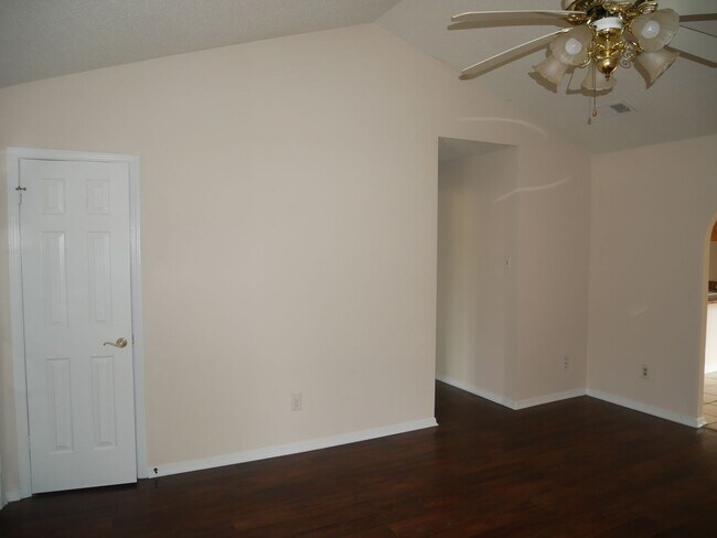 Building Photo - 6270 Shady Glen Cove