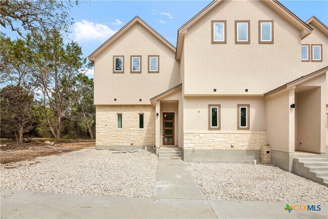 Building Photo - 155 Rip Ford Rd