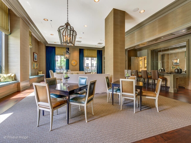 Foto del edificio - 2550 N Lakeview Ave