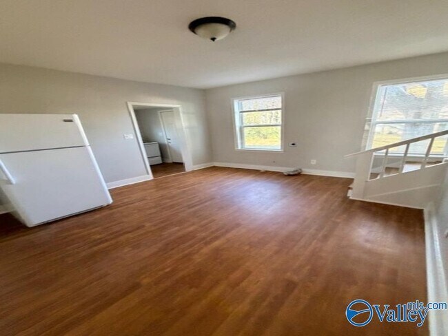 Foto del edificio - 3505 Bradley St SW