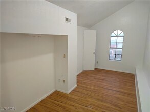 Building Photo - 3602 Gaylord Dr