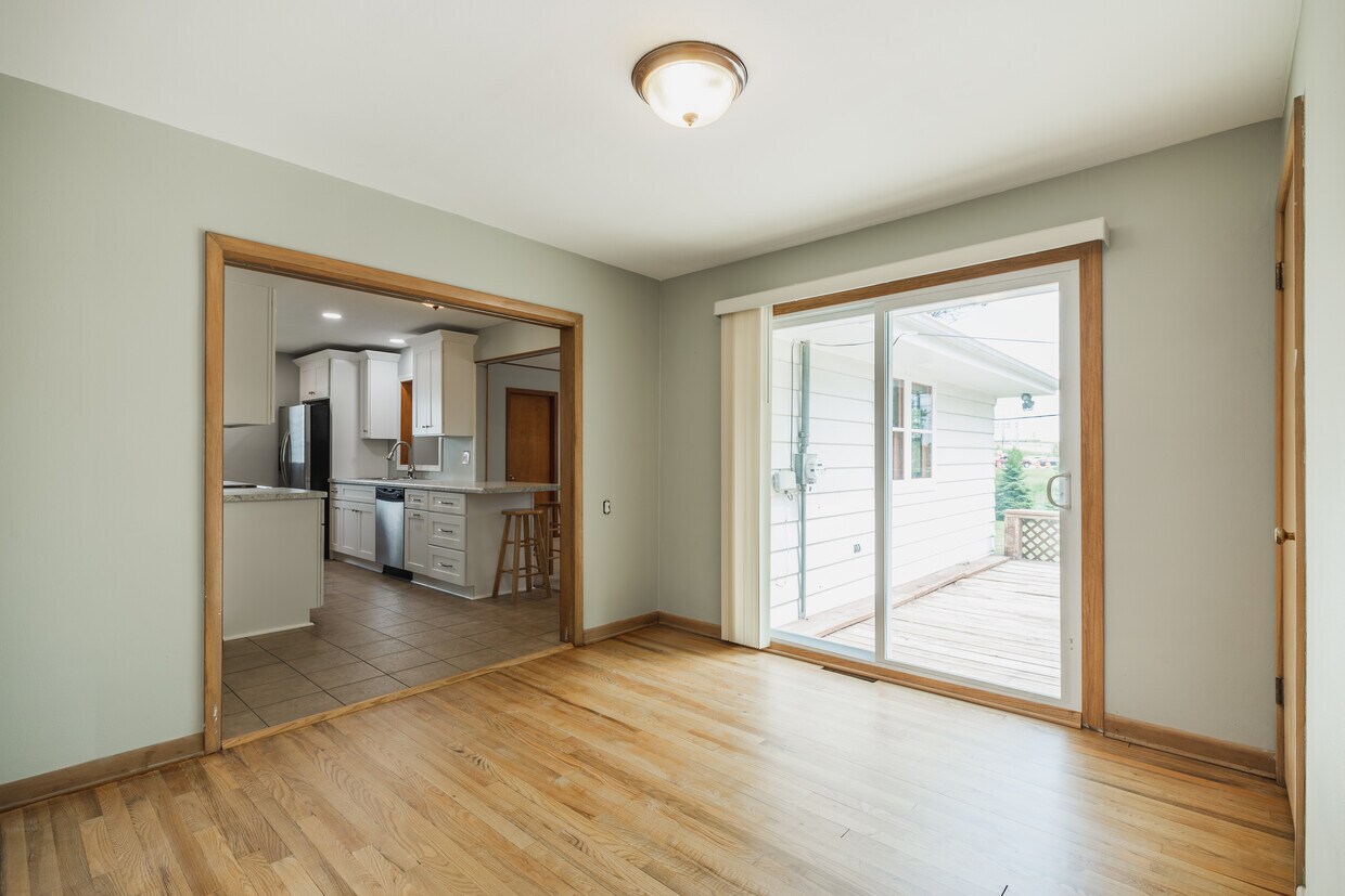 Foto principal - W157N8968 Caroline Dr