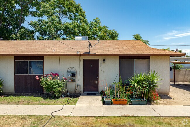 Foto del edificio - 516 Roberts Ln