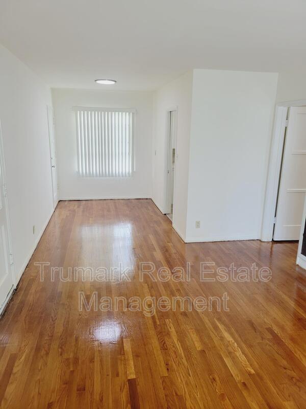 Foto del edificio - 2327 Merton Ave