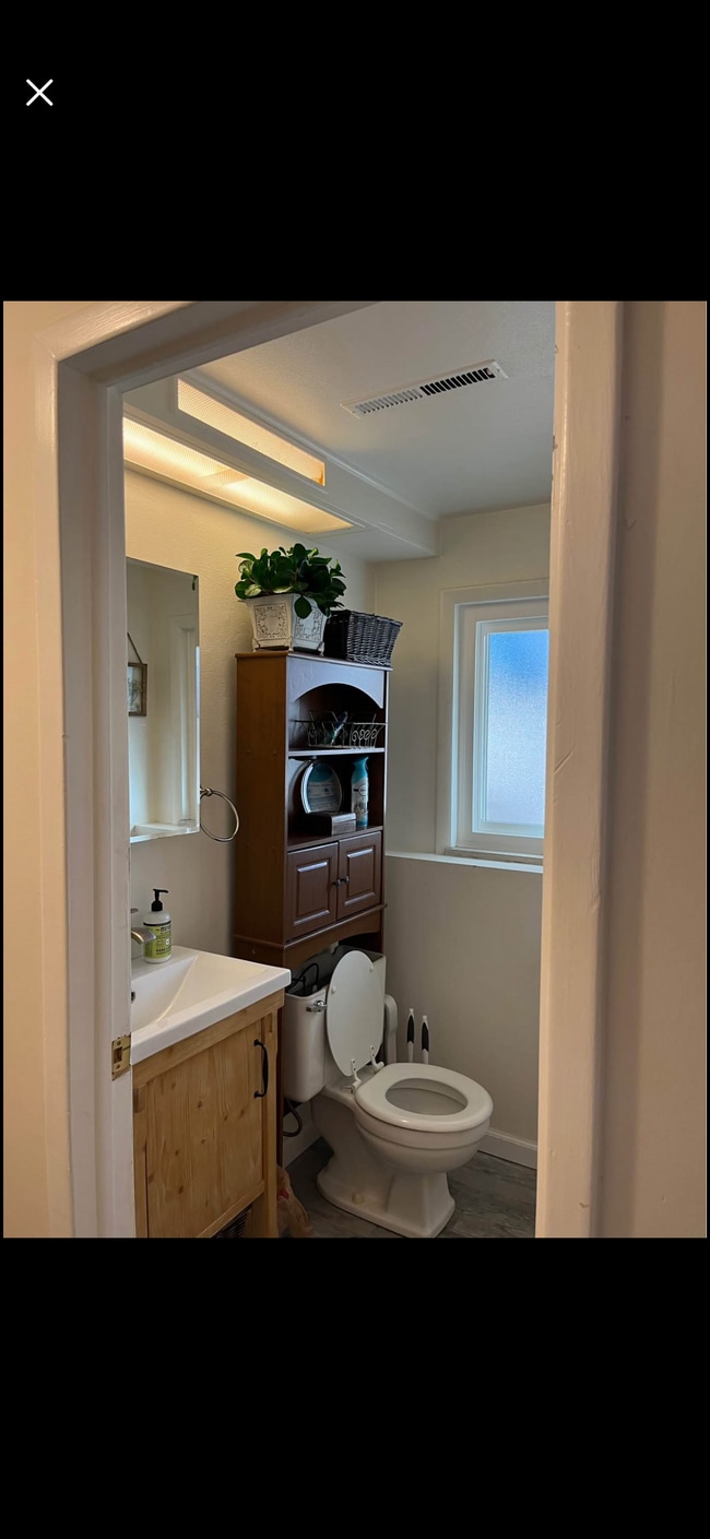 Foto del edificio - 1606 McKay Way