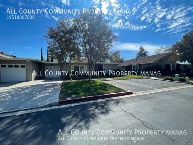 Foto principal - Single Story in Murrieta! 2 Bed, 1.75 Bath