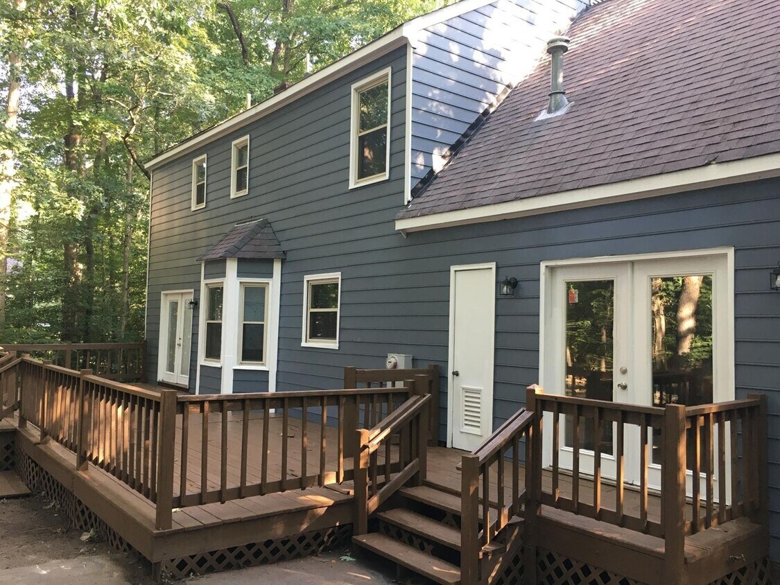 Foto del edificio - Large Single Family Home for rent - Deer Run
