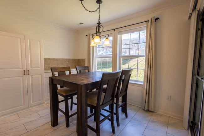 Foto del edificio - 2406 Dominion Dr