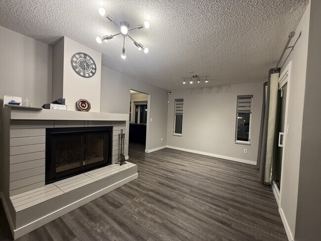 Photo du bâtiment - 2217 Hillside Ave