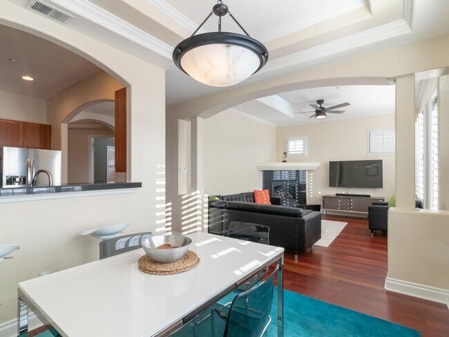 Building Photo - Penthouse 2bd/2ba Condo in Cherry Creek- 2...